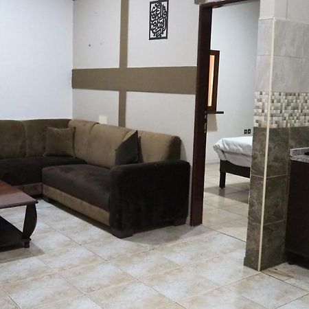 Al Fawanes Hotel Apartments Amman Exterior foto