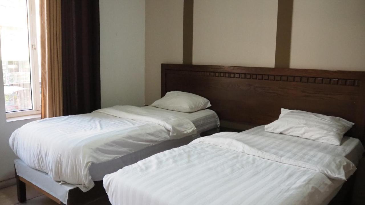 Al Fawanes Hotel Apartments Amman Exterior foto